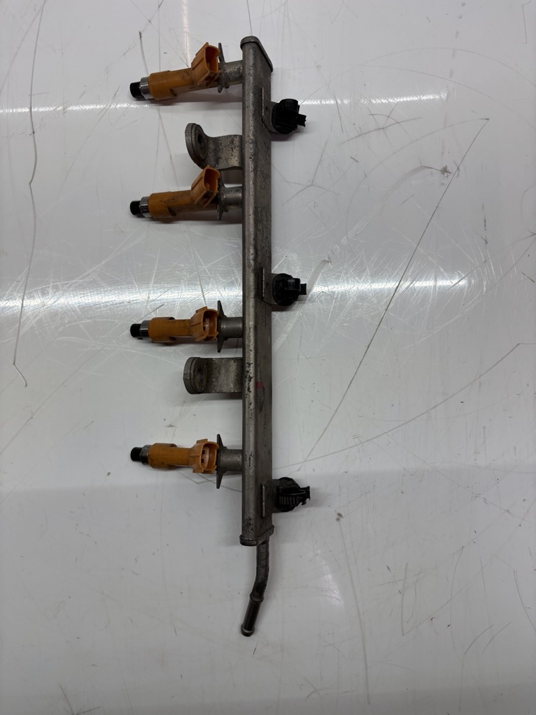[MTD-455896] Carril de inyectores Suzuki Swift IV 1.2 gasolina K12B OE 15730-63P01
