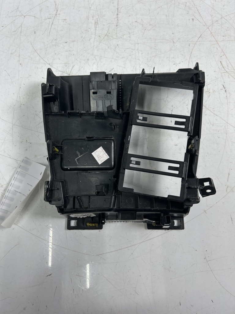 [MTD-498312] Embellecedor consola central Ford Focus MK4 Turnier HP ST NX7B-A048W42-AW