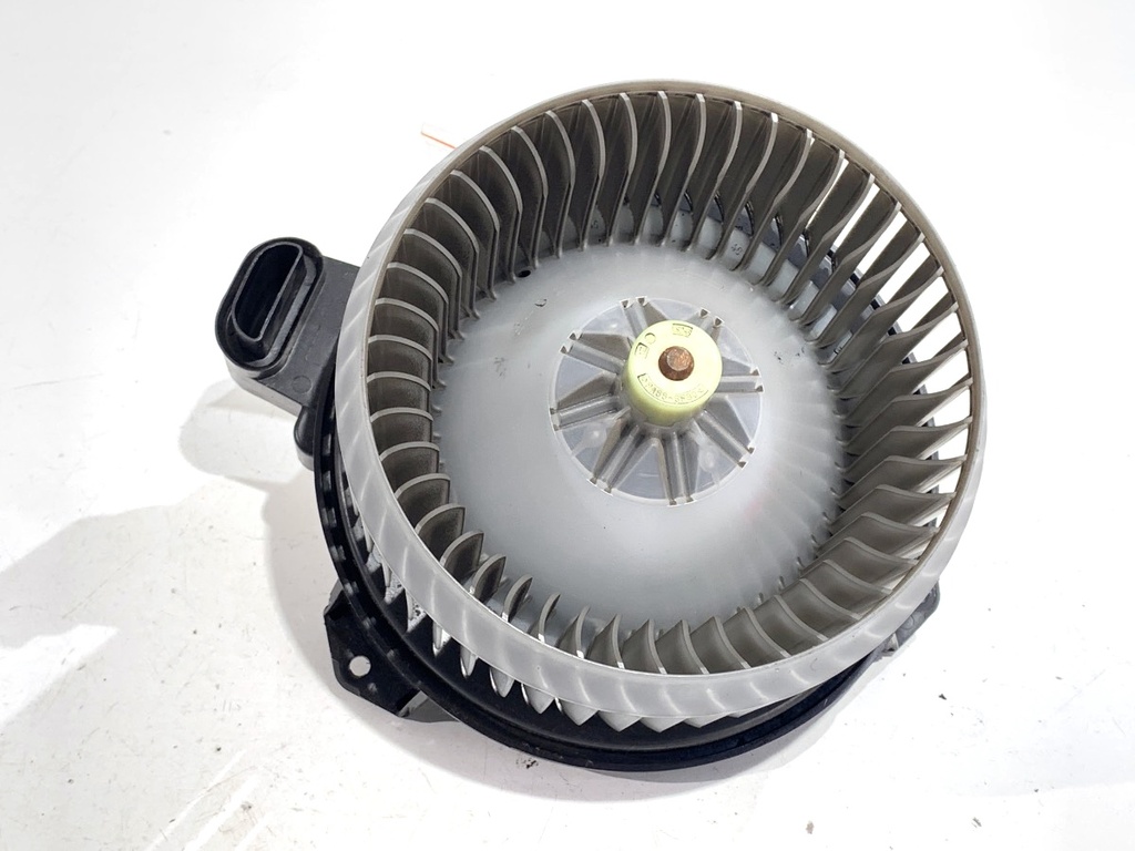 [STARK-797815] Ventilador de admisión Toyota Auris (_E18_) 1.6 97 kW 2012-2018