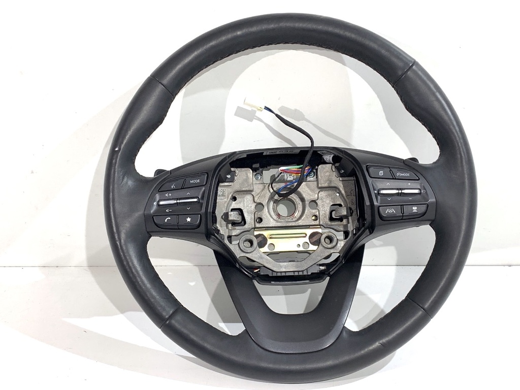 [STARK-812745] Volante de dirección Hyundai Kona (OS, OSE, OSI) 2017-2022