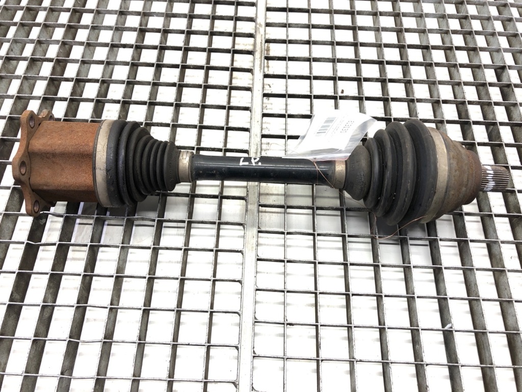 [STARK-813130] Palier delantero izquierdo VW Passat B7 Variant (365) 2.0 TDI 2010-2014