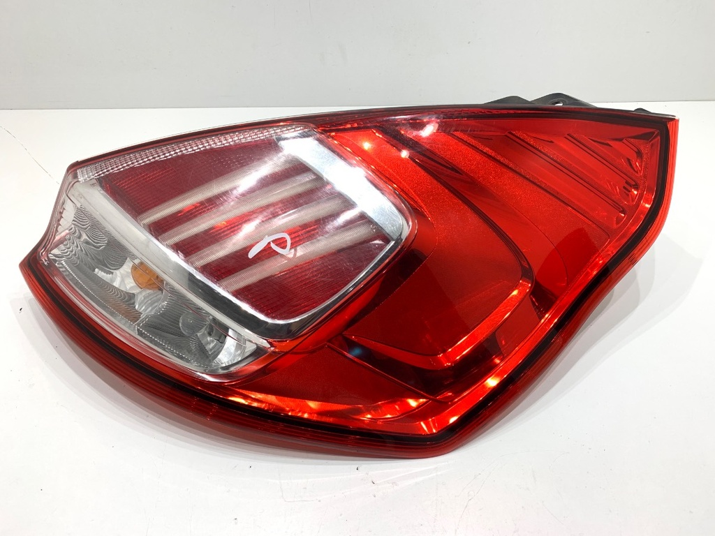 [STARK-813474] Piloto trasero derecho Ford Fiesta VI (CB1, CCN) 2008-2022