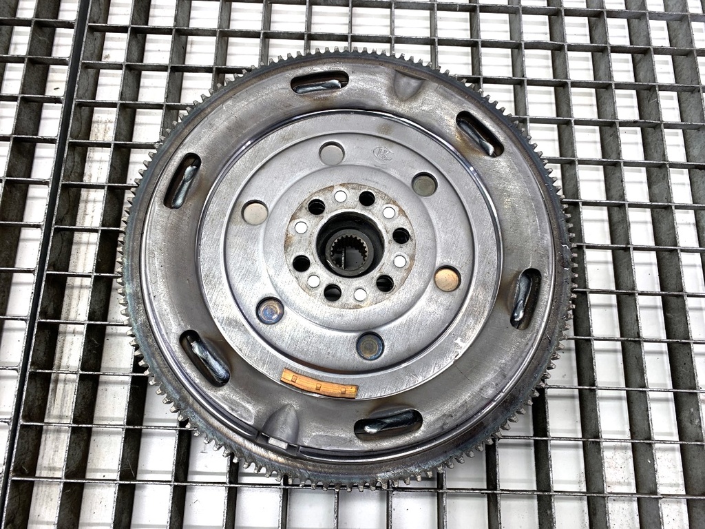 [STARK-814636] Embrague Audi A4 B7 Avant (8ED) 2.0 TDI 2004-2008