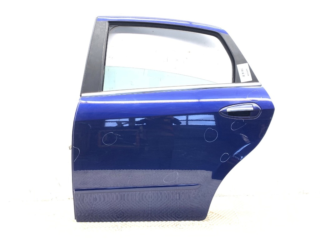 [STARK-819339] Puerta trasera izquierda Fiat Linea (323_, 110_) 1.4 57kW 2007-2022