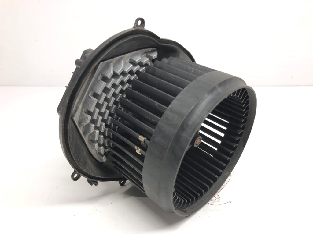 [STARK-822965] Ventilador de admisión de aire Volvo V70 II 2.4 T (200 KM)