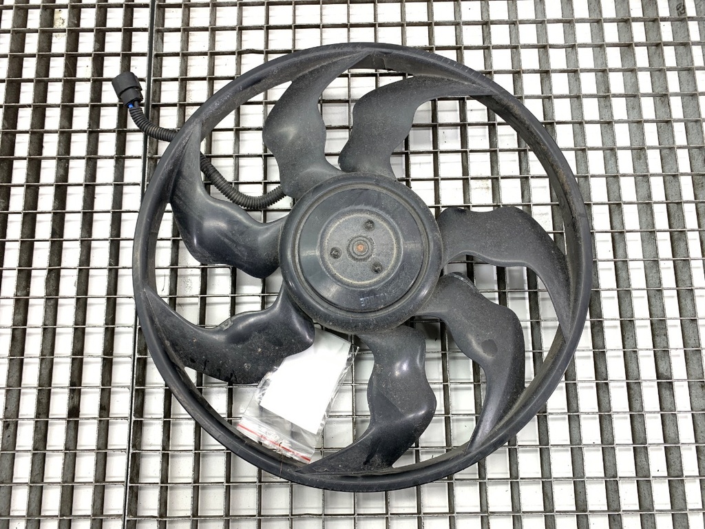 [STARK-842057] Ventilador del radiador del aire acondicionado Hyundai Tucson (TL, TLE) 1.6 T-GDi 2015-2020