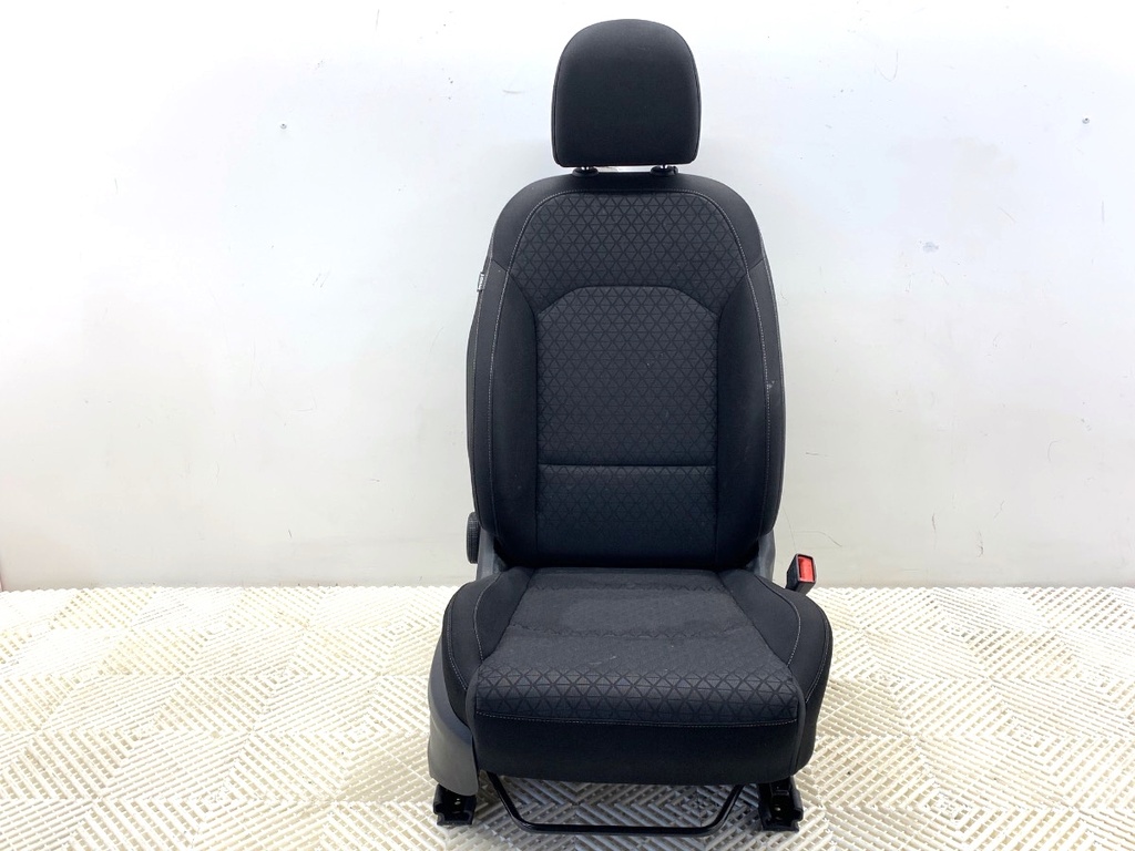[STARK-843217] Asiento delantero derecho KIA CEED (CD) 2018-2022