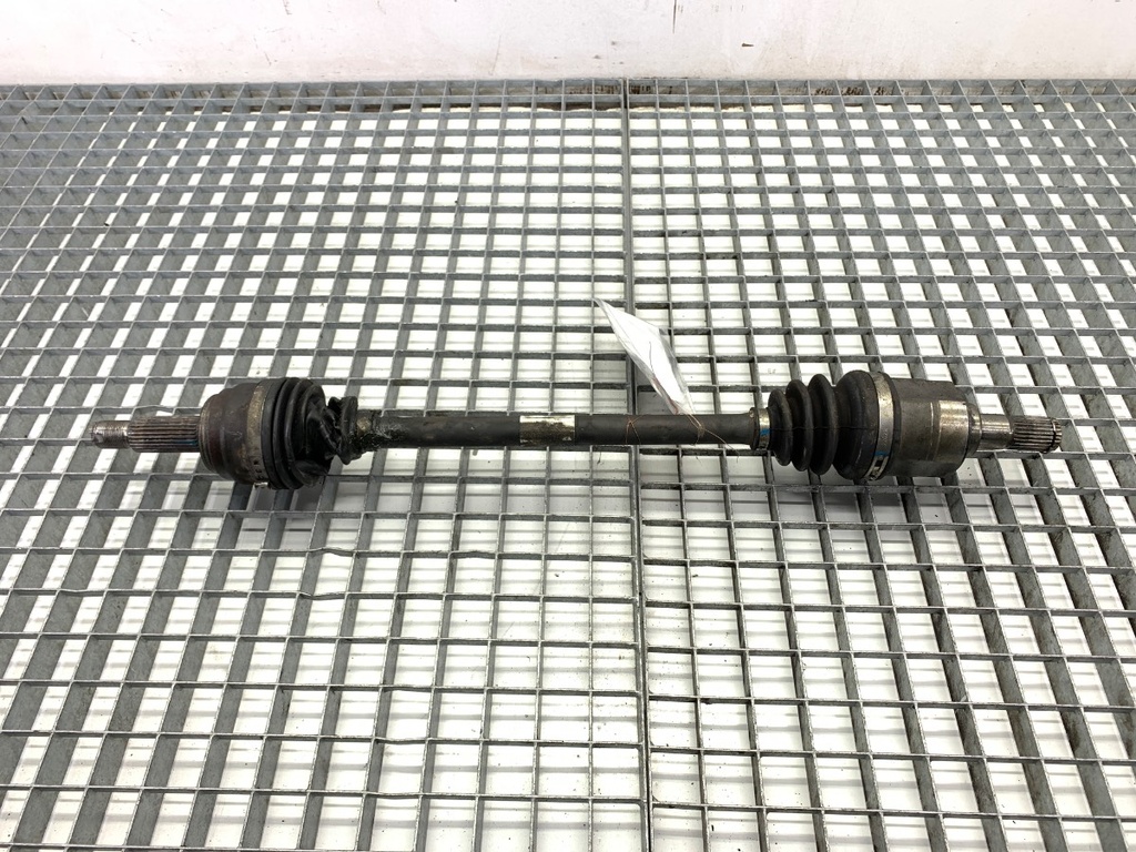 [STARK-848241] Palier delantero izquierdo Hyundai i30 (PDE, PD, PDEN) 1.5 DPI gasolina 2024-