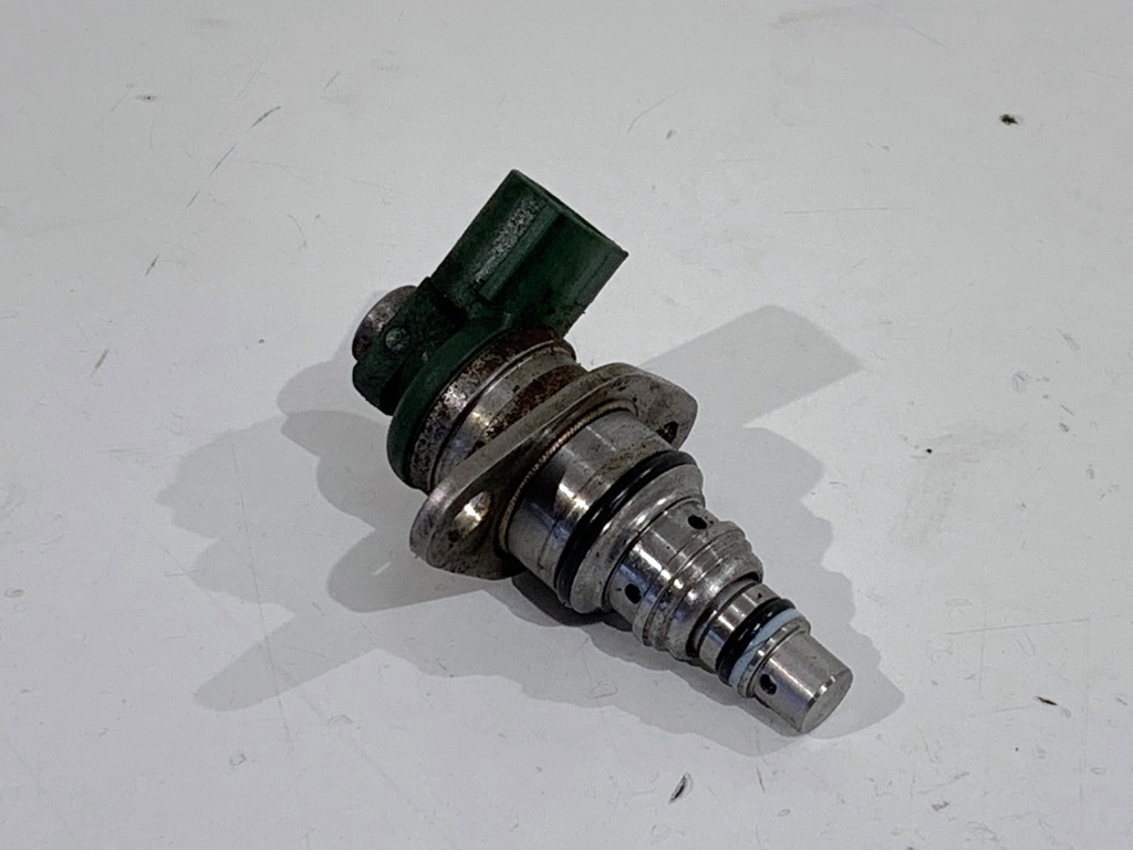 [STARK-858241] Regulador de presión de combustible Toyota Corolla Verso 2.0 D-4D 66 kW