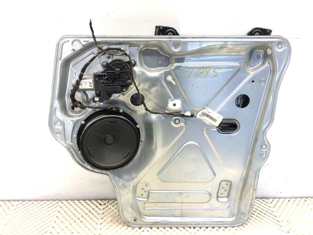 [STARK-859689] Elevalunas eléctrico delantero derecho VW Transporter V (7HB, 7HJ, 7EB, 7EJ) 2003-2015
