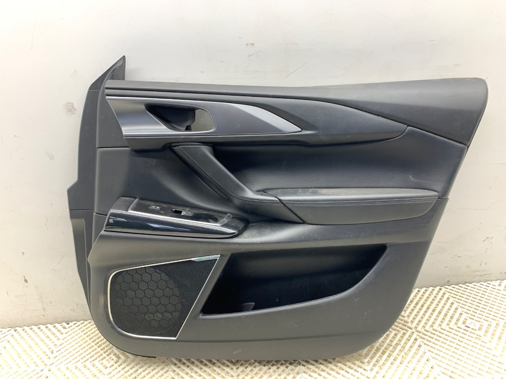 [STARK-860882] Panel de puerta delantero derecho Mazda CX-9 (TC) 2.5 T AWD 2016-2022