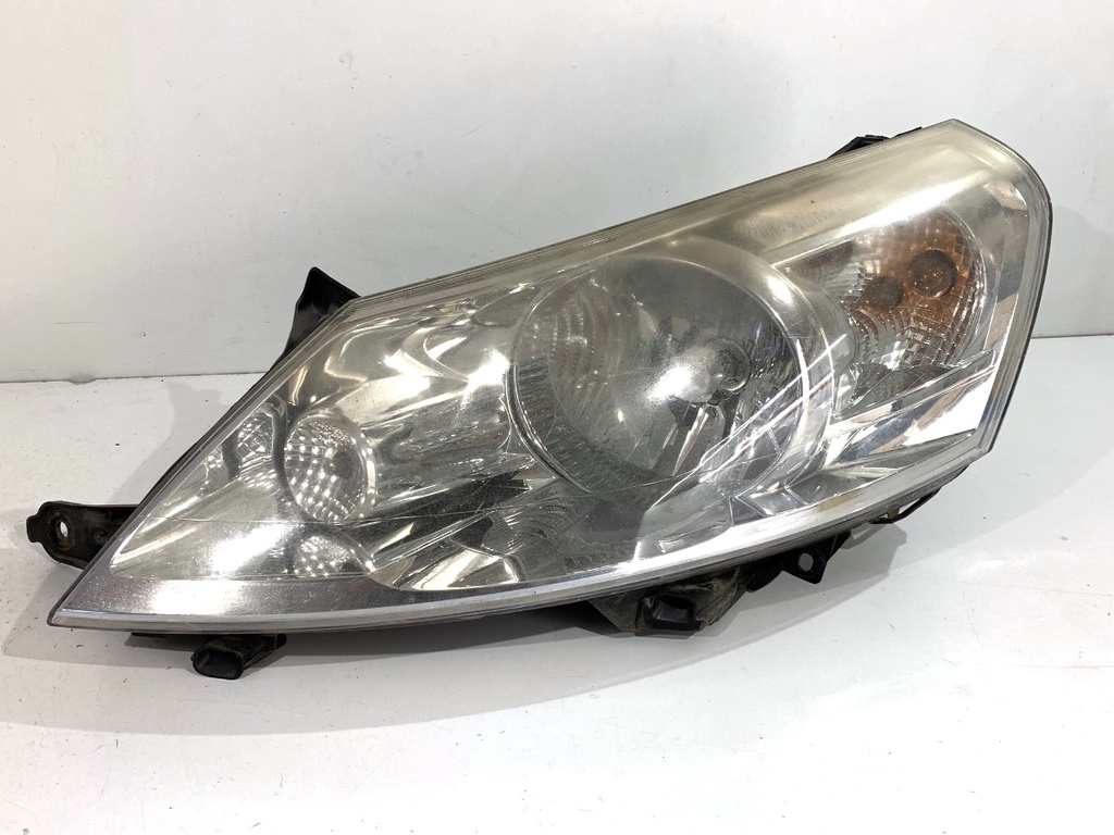 [STARK-863589] Faro delantero izquierdo FIAT Scudo Autobus (270/272) 2007-2022