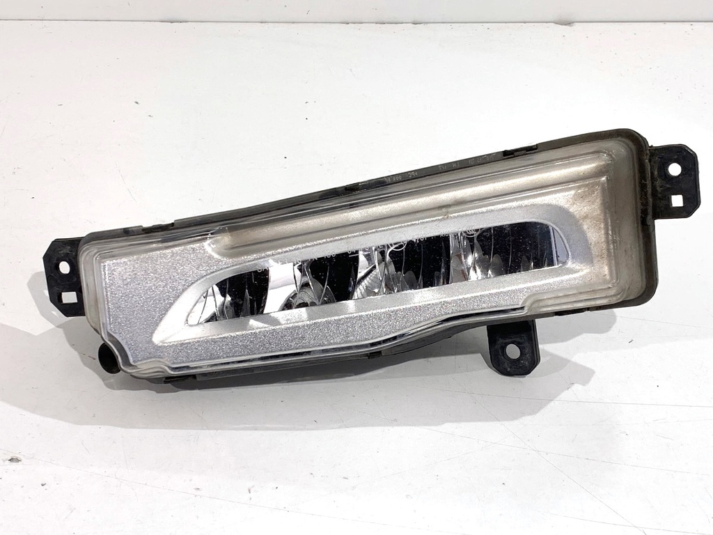 [STARK-864804] Lámpara delantera izquierda BMW X5 (G05, F95) 2018-