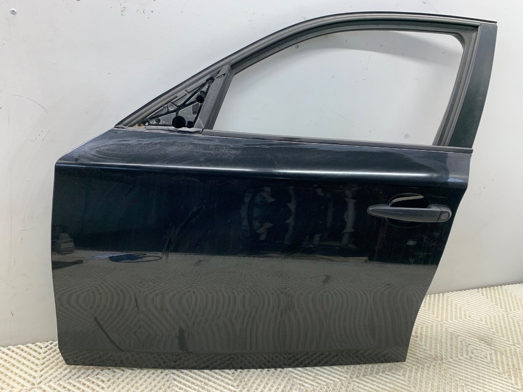 [STARK-866552] Puerta delantera izquierda BMW Serie 1 E87 (2003-2013) 116i
