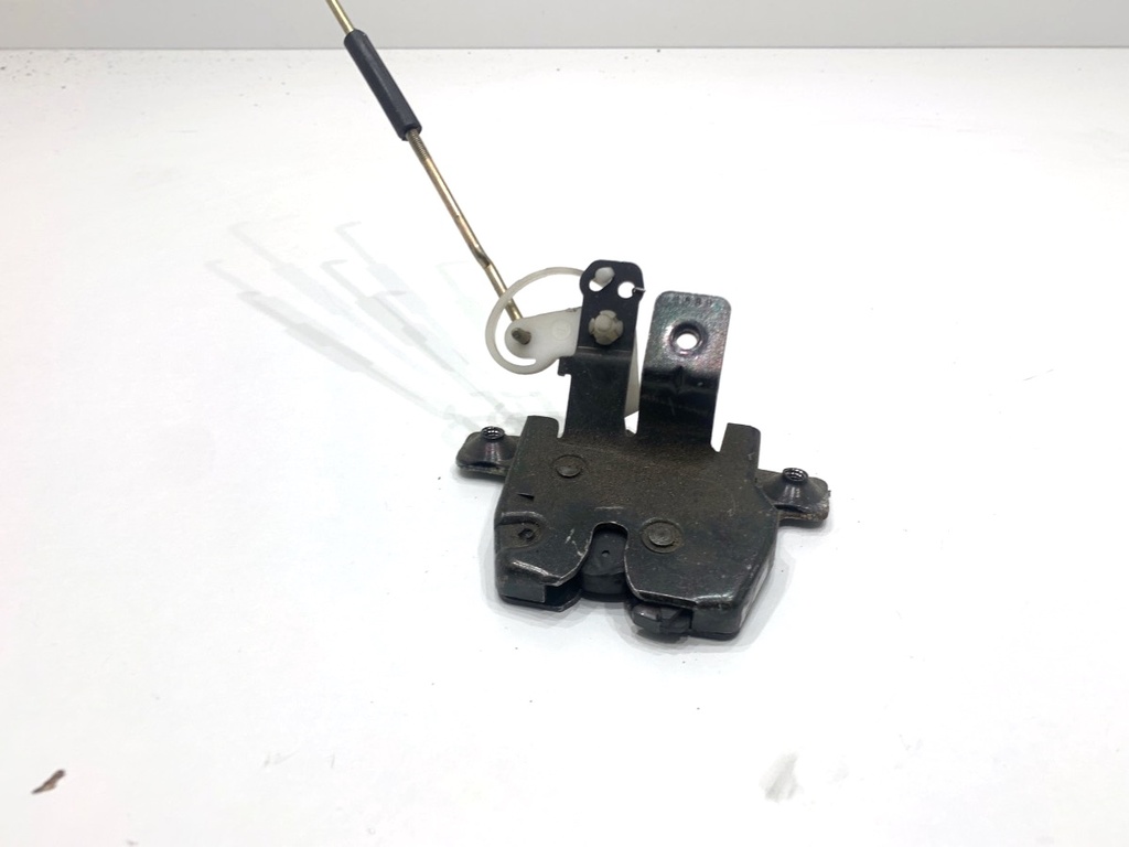 [STARK-873191] Cierre de portón trasero BMW Serie 3 Compact (E36) 1994-2000