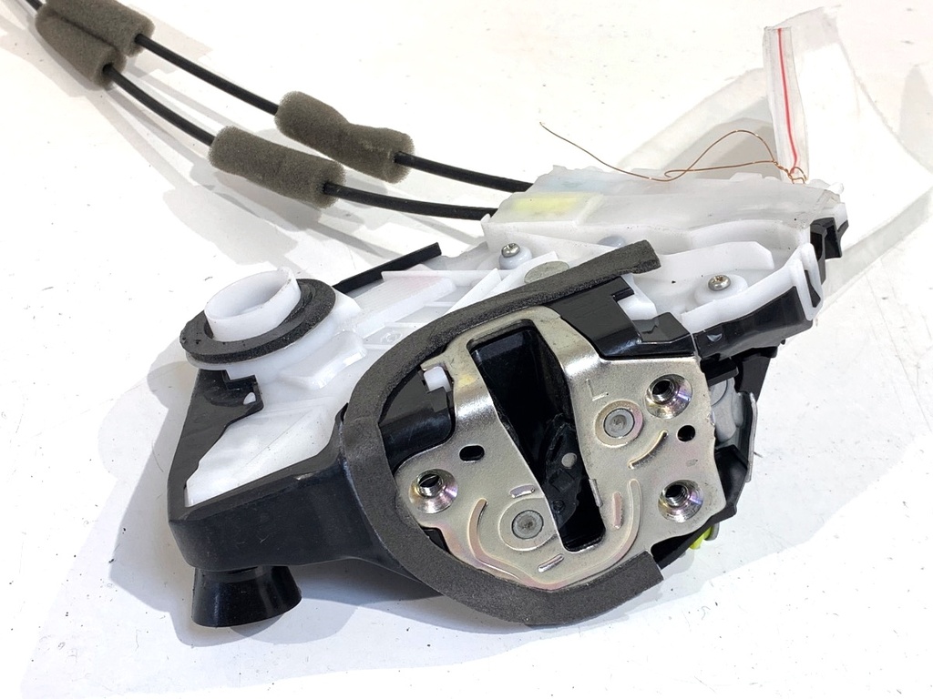 [STARK-874449] Cerradura de puerta delantera izquierda TOYOTA YARIS (_P21_, _PA1_, _PH1_) 2020-