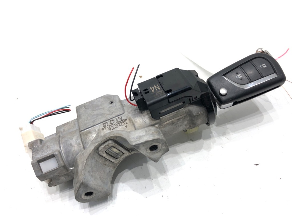 [STARK-875699] Portavasos Toyota Yaris (_P21_, _PA1_, _PH1_) 2020 - 45020-02-14