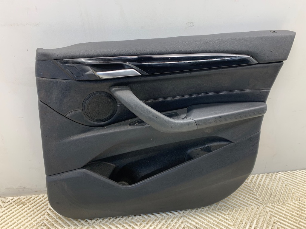 [STARK-880112] Panel de puerta delantero derecho BMW X1 (F48) 2014-2022