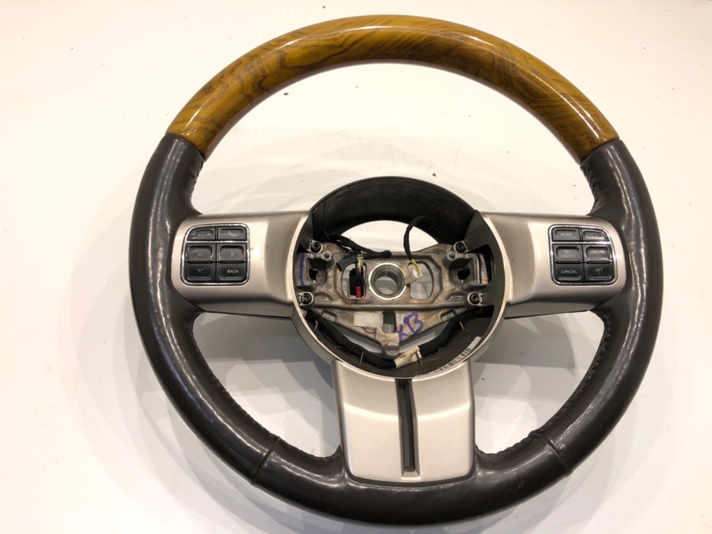 [STARK-881492] Volante de dirección JEEP Grand Cherokee IV WK/WK2 2010-2022
