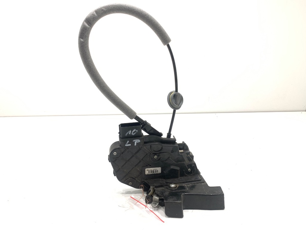 [STARK-893532] Cerradura de puerta delantera izquierda Volvo XC60 I (156) 2008-2017 OE 30799309