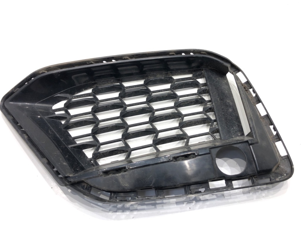 [STARK-896494] Rejilla de parachoques delantero derecha BMW Serie 5 Touring (G31) 530e xDrive 2020-2022