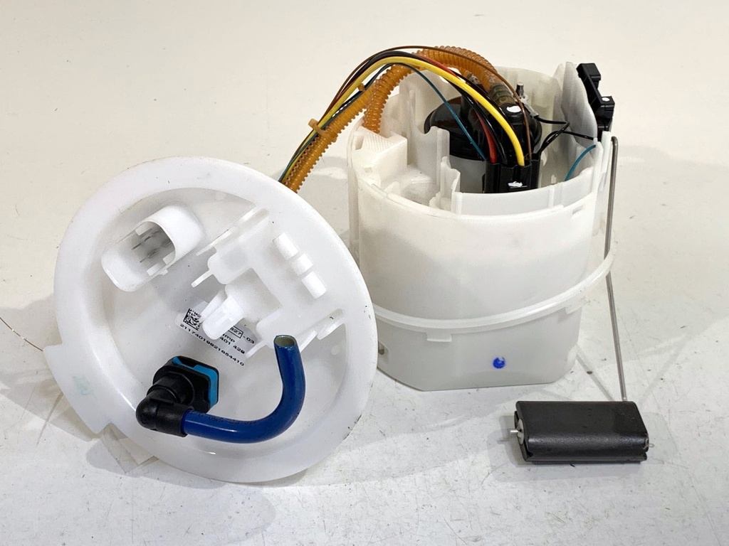 [STARK-896339] Bomba de combustible BMW Serie 5 Touring G31 (2017-2022) 530e Plug-in Hybrid