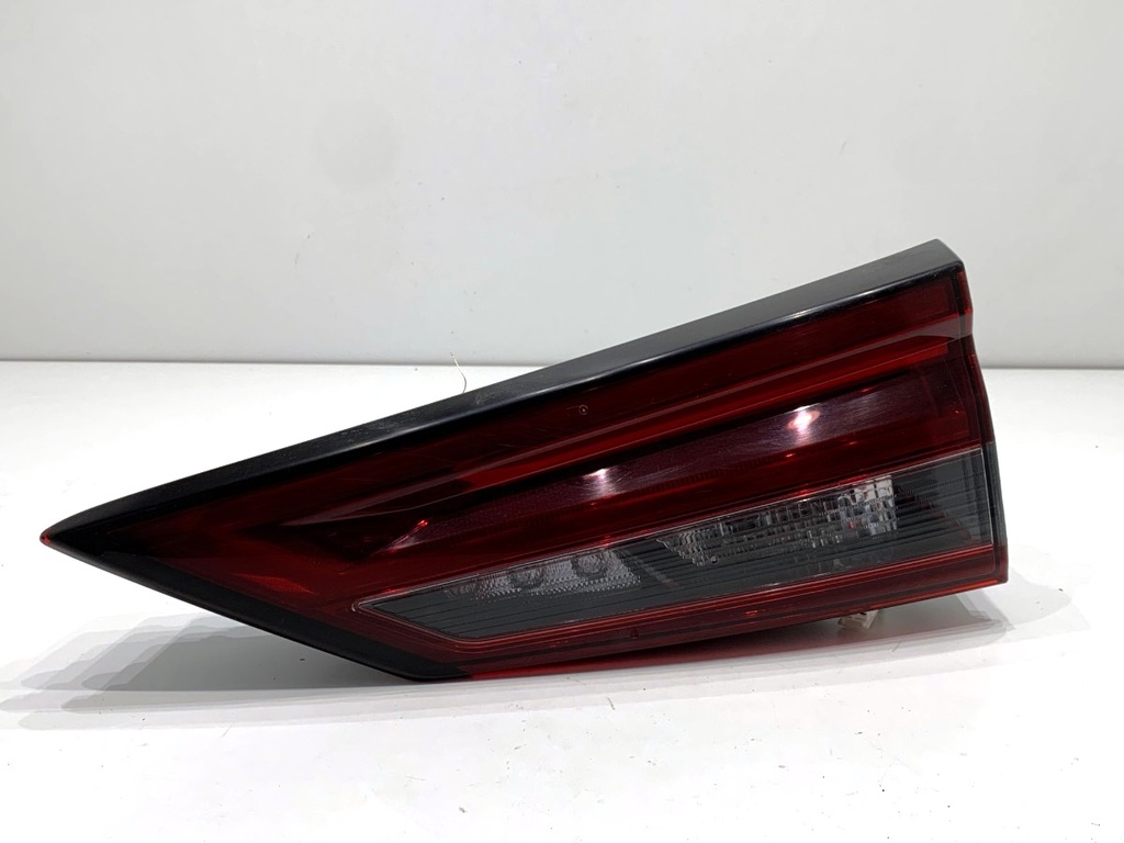 [STARK-899372] Piloto trasero derecho NISSAN QASHQAI III (J12) 2021-2022