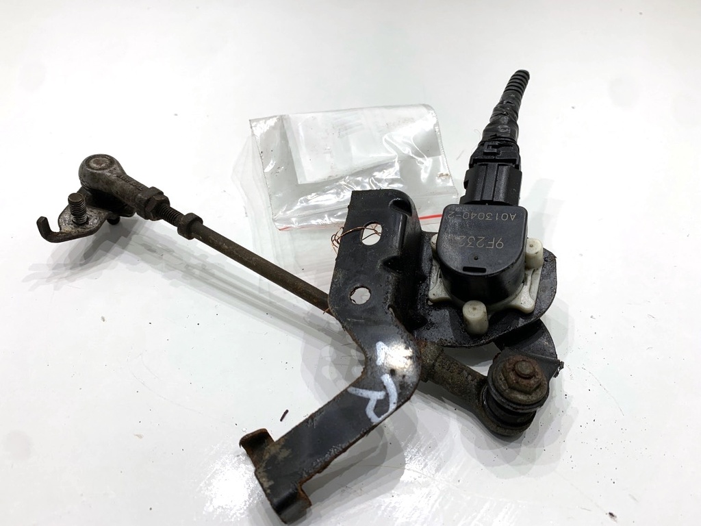 [STARK-898434] Sensor de nivel de xenón para Lexus RX (_L1_) 2008-2015
