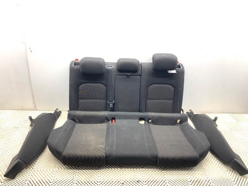 [STARK-907805] Segunda fila de asientos VW Passat B8 (3G2, CB2) 2014-2022 2.0 TDI 110 kW