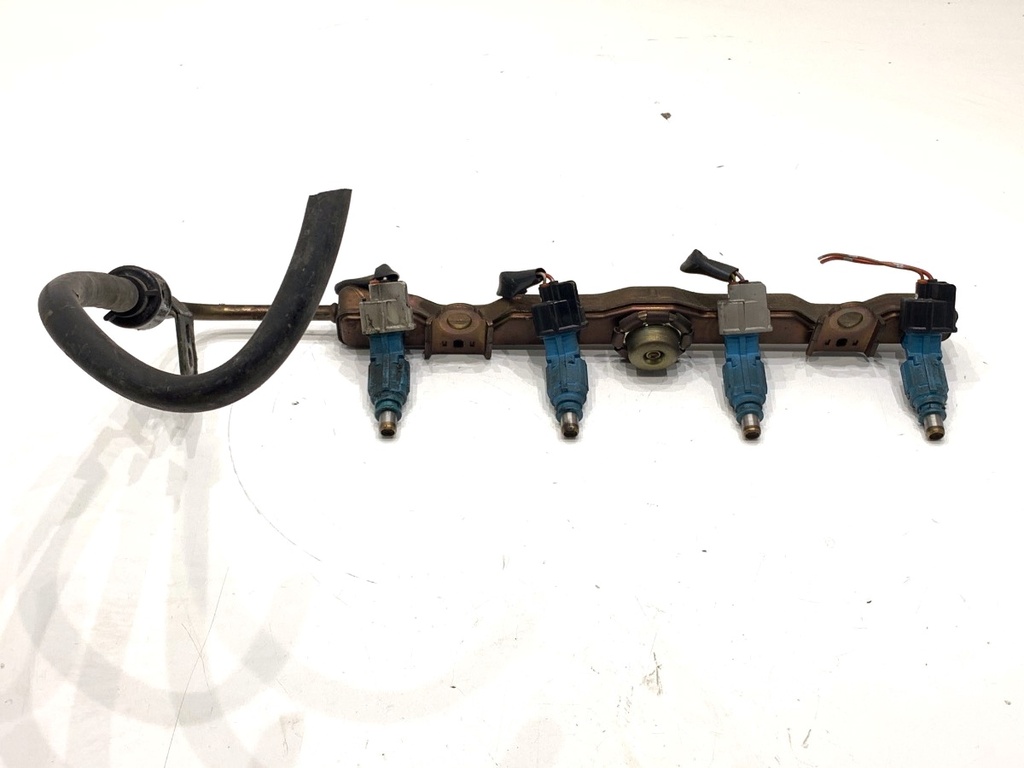 [STARK-906668] FUEL RAIL TOYOTA COROLLA Verso 1.6 81kW 110CV 2004-2009