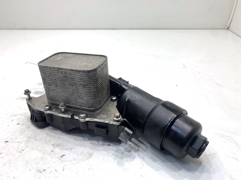 [STARK-908083] Base de filtro de aceite BMW Serie 2 Active Tourer (F45) 72353181