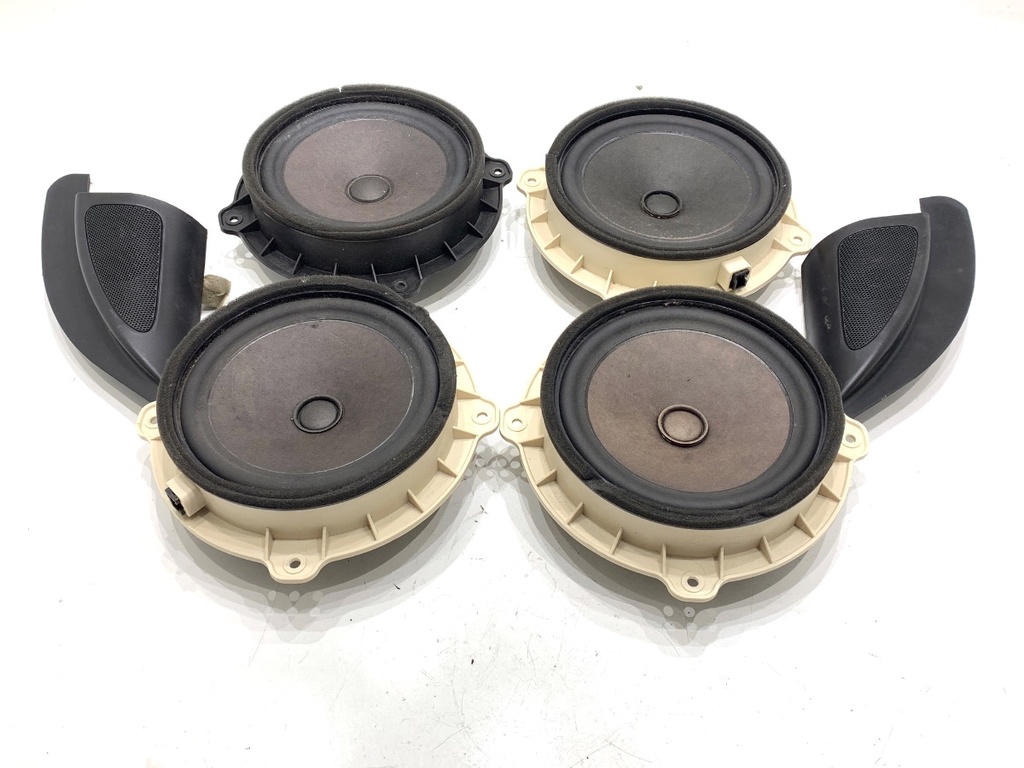 [STARK-913871] Kit de altavoces HYUNDAI ix35 (LM, EL, ELH) 2009-2022