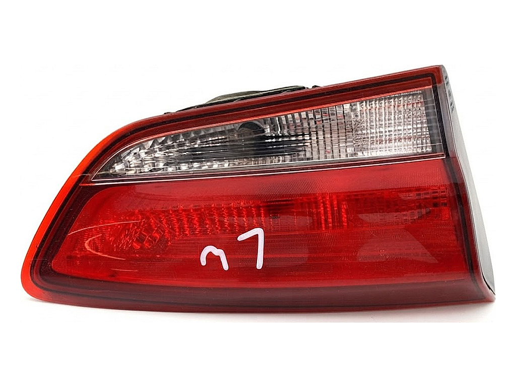 [STARK-917073] Piloto trasero izquierdo HYUNDAI i30 (PDE, PD, PDEN) 2016-2022