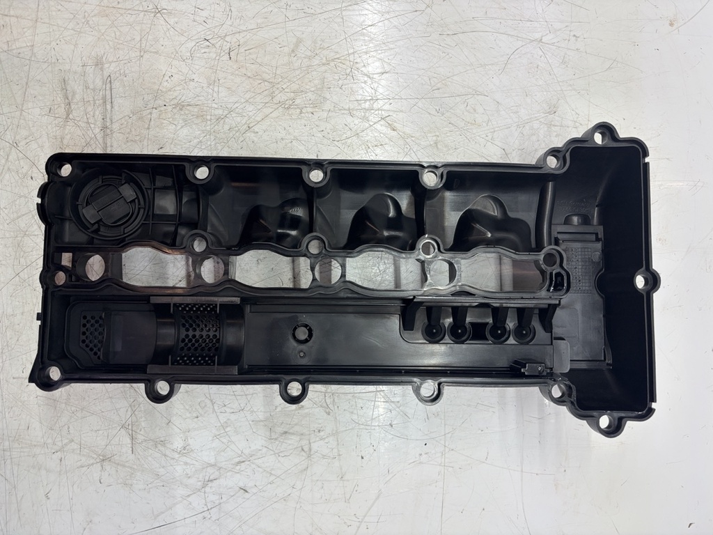 [MTD-479748] Tapa de válvulas Para Mercedes GLE W166 2.2 CDI OM651.960 A6510108918