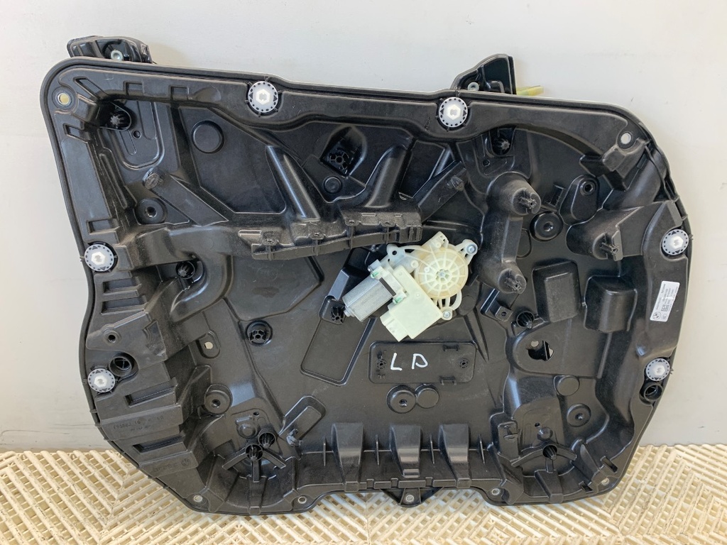 [STARK-887859] Elevalunas delantero izquierdo BMW X5 (G05, F95) 2018-