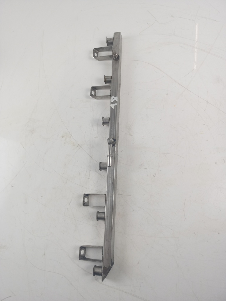[MTD-431567] Carril del inyector BMW Serie 3 E90 E91 E92 E93 3.0 330i N52B30A 7542541