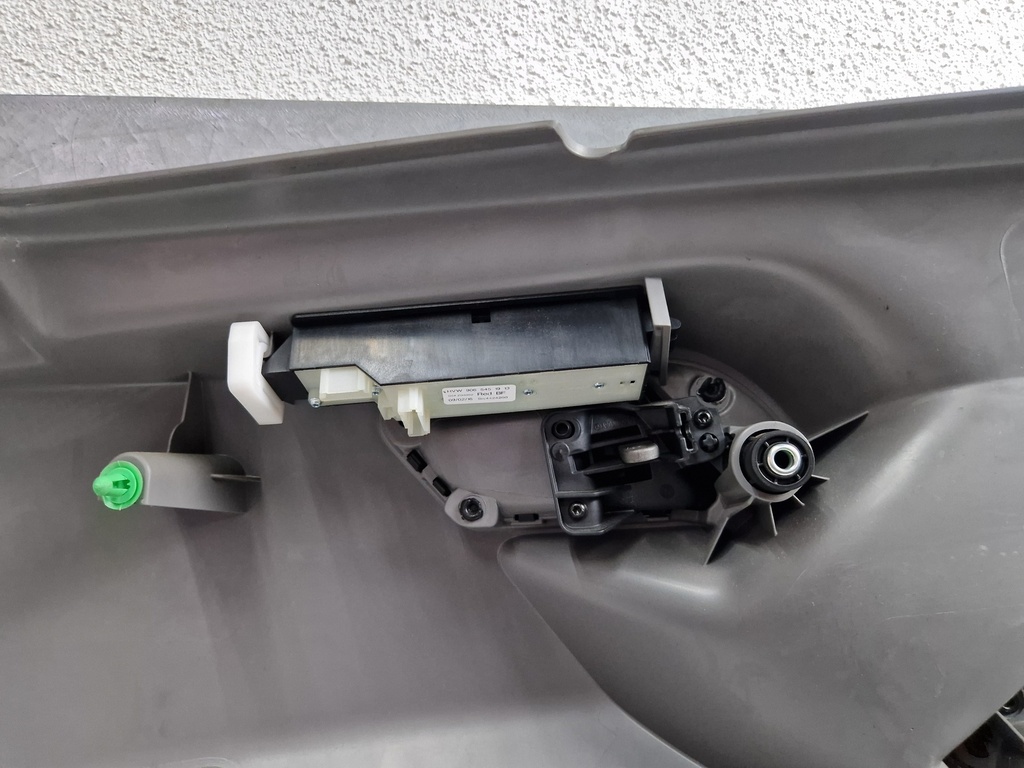 [MTD-498194] Embellecedor de puerta VW Crafter 30-35 2E 2.0 TDI CKT CKTB