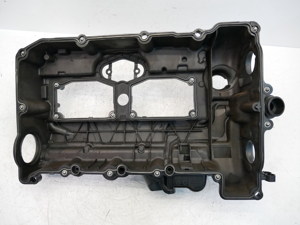[MTD-502669] Tapa de balancines BMW Serie 4 F33 2.0 N26 7588412