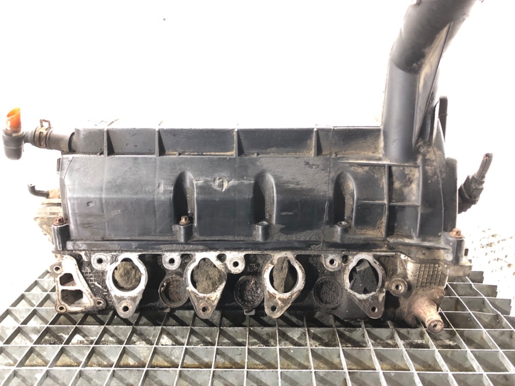 [STARK-621346] Culata Mercedes-Benz Vaneo 1.6 102 CV gasolina (R1660160201)