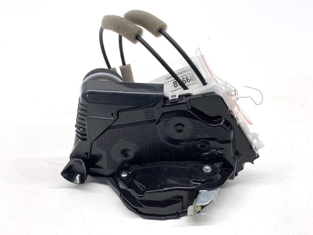 [STARK-886640] Cerradura de puerta delantera derecha TOYOTA YARIS CROSS (MXP_) 1.5 92kW (125CV) 2020-2022