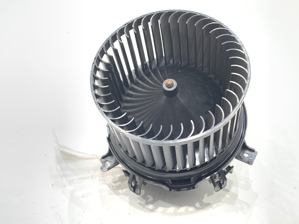 [STARK-682618] Ventilador de admisión BMW X1 (U11) 2022-2025