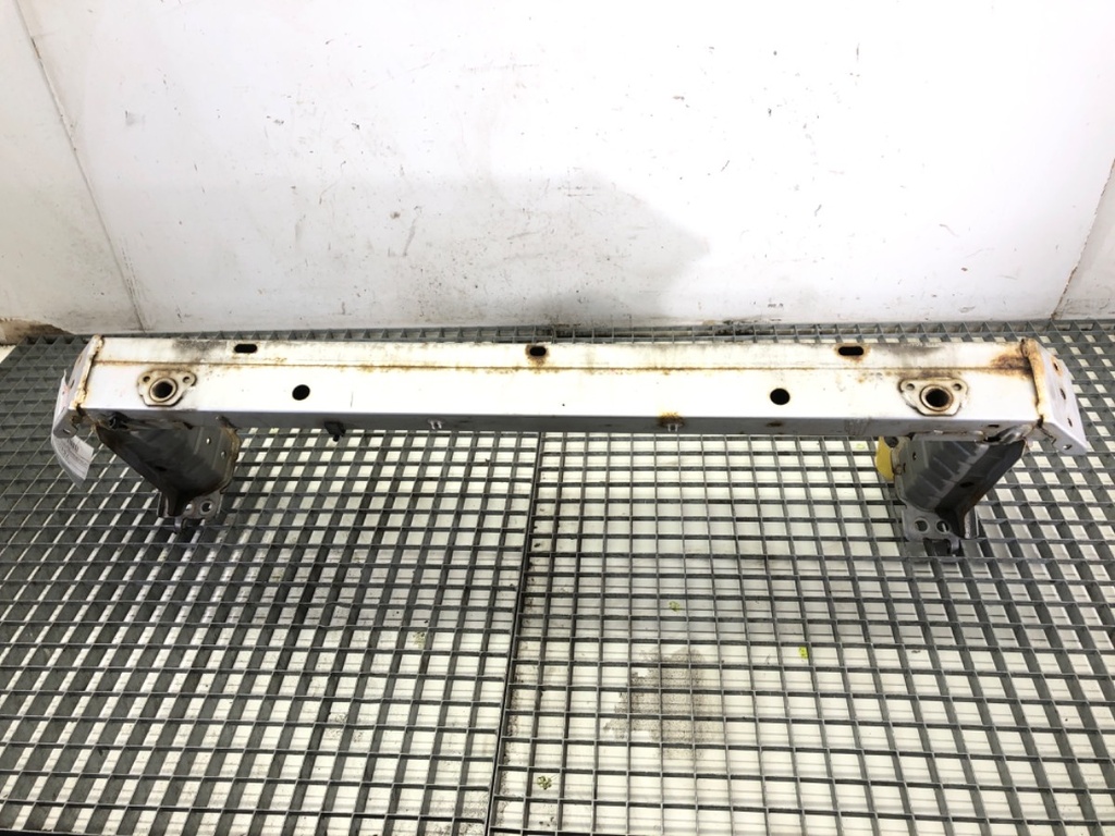 [STARK-764098] Front Bumper Bar Toyota Avensis Kombi (_T27_) 2009-2018