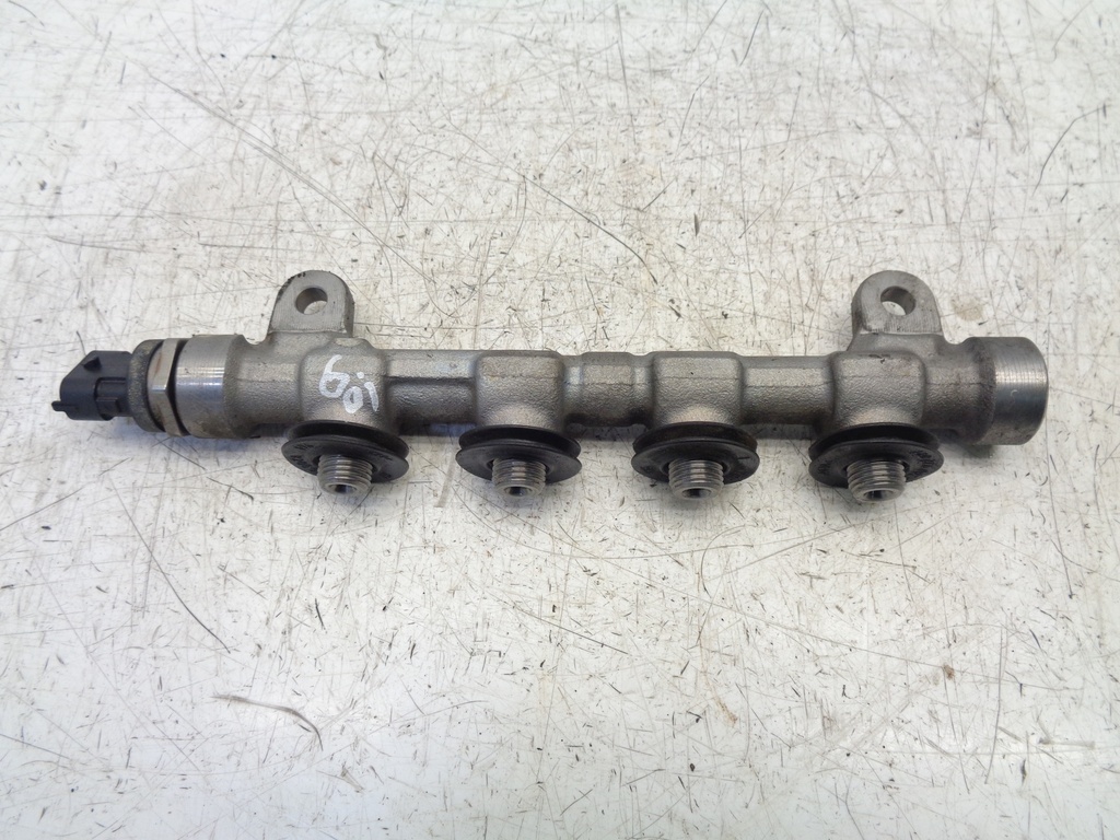 [MTD-363733] Rail de inyección Nissan Navara NP300 D40 3.0 dCi V9X661 0445216037 8200880547