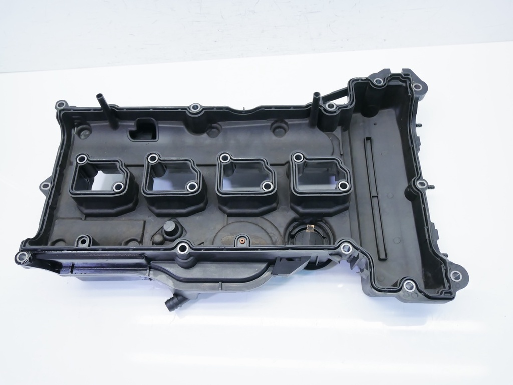 [MTD-417506] Tapa de válvulas Mercedes E 200 1.8 M 271.956 A2710101030