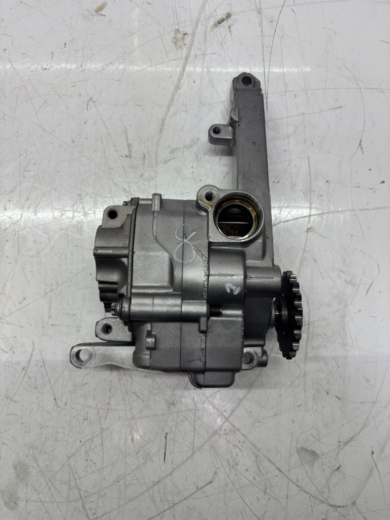 [MTD-451173] Bomba de aceite Mercedes Clase R W251 3.0 CDI OM642.950 A6421810647