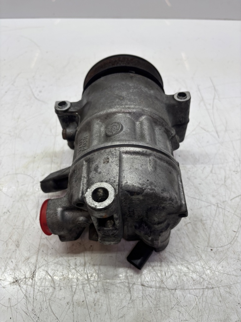 [MTD-451683] Compresor de aire acondicionado Audi VW Golf Passat 2.0 TDI CBAB CBA 5N0820803