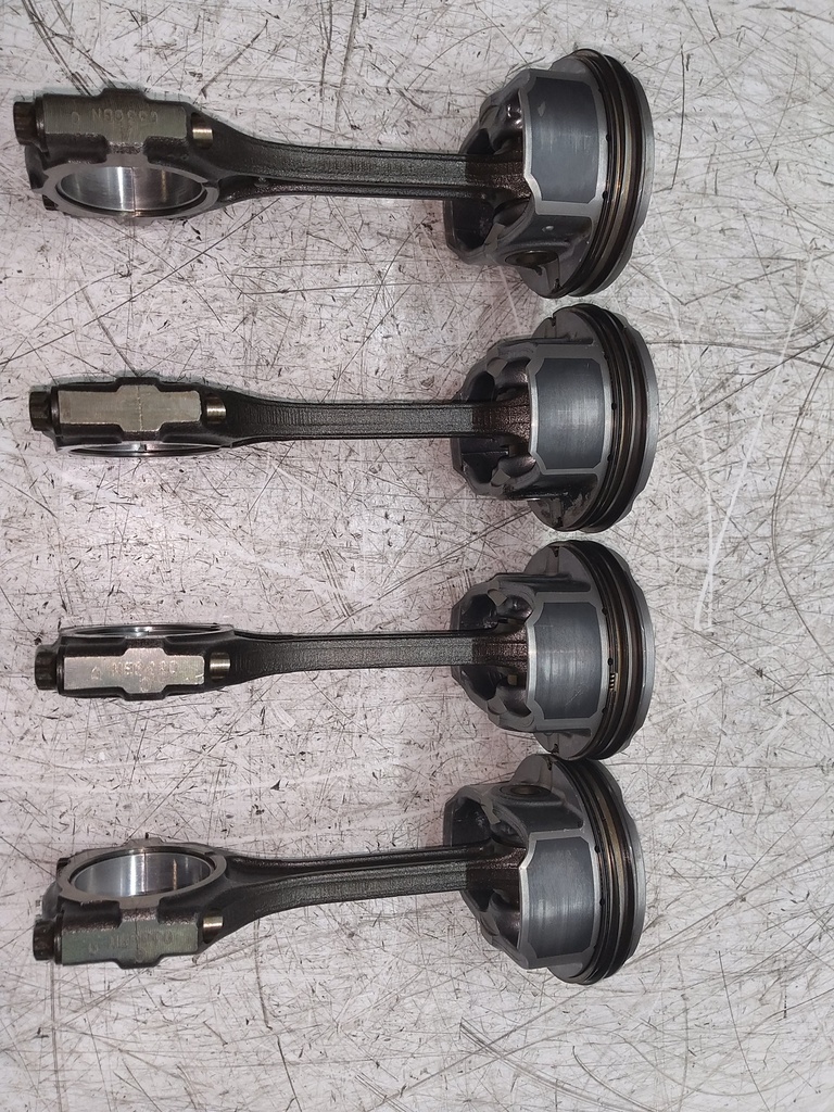 [MTD-534742] Juego de 4 bielas Hyundai i30